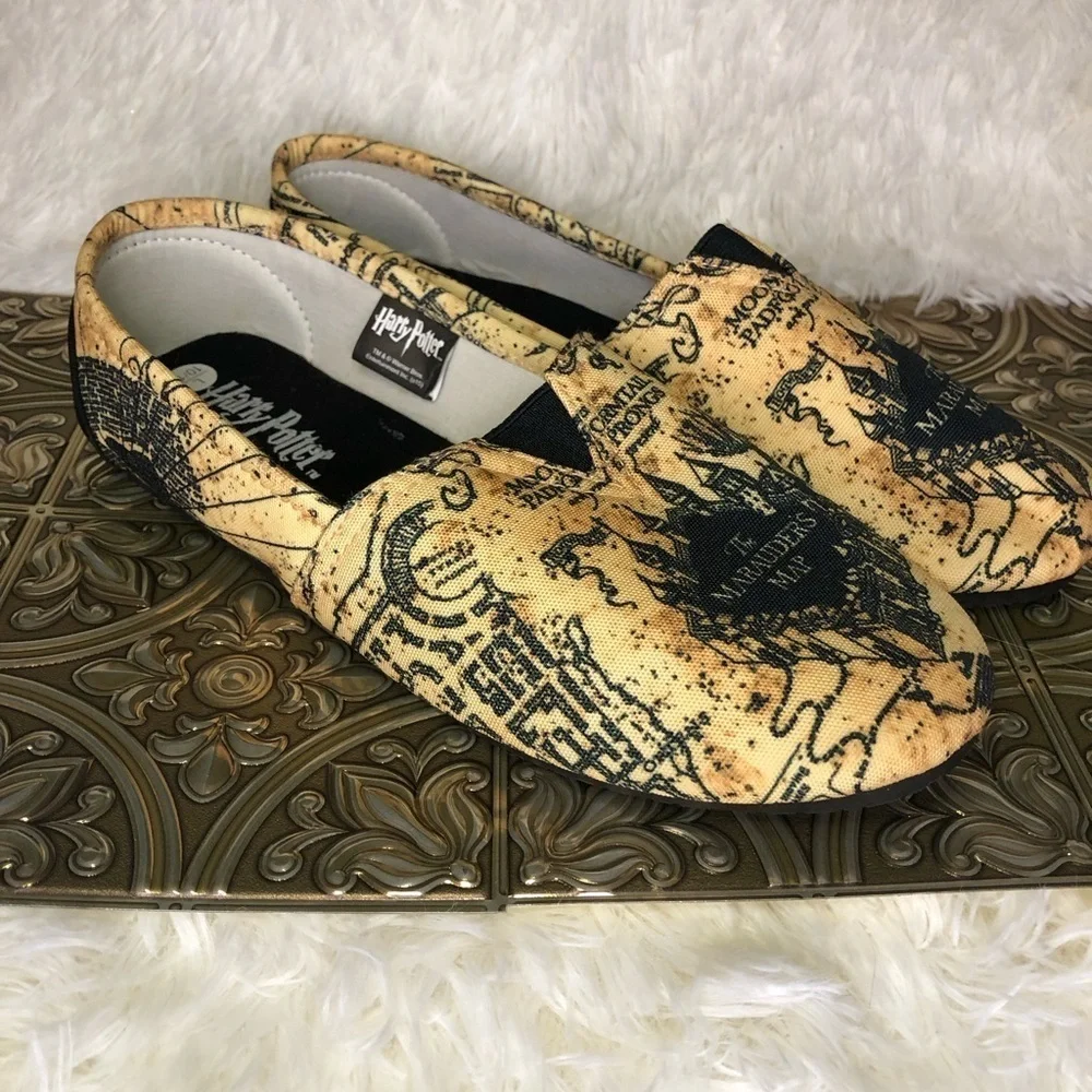 Warner Bros. Harry Potter Themed Women's Loafers - Tan and Black L 10/11